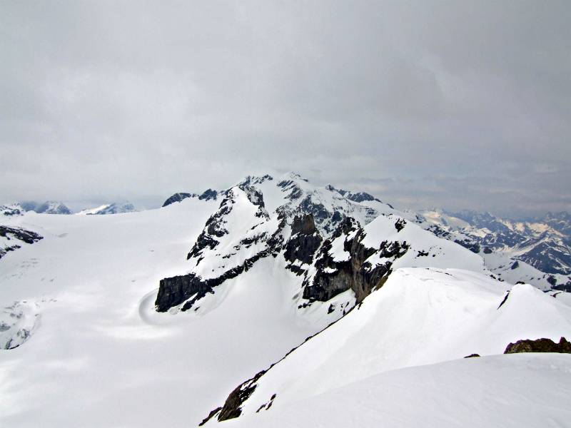Speichstock, Tuefelsstock, Bocktschingel und Clariden. Blick vom Gemsfairenstock