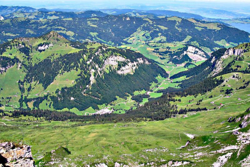 Blick von Druesberg Richtung Weglosen und Sihlsee