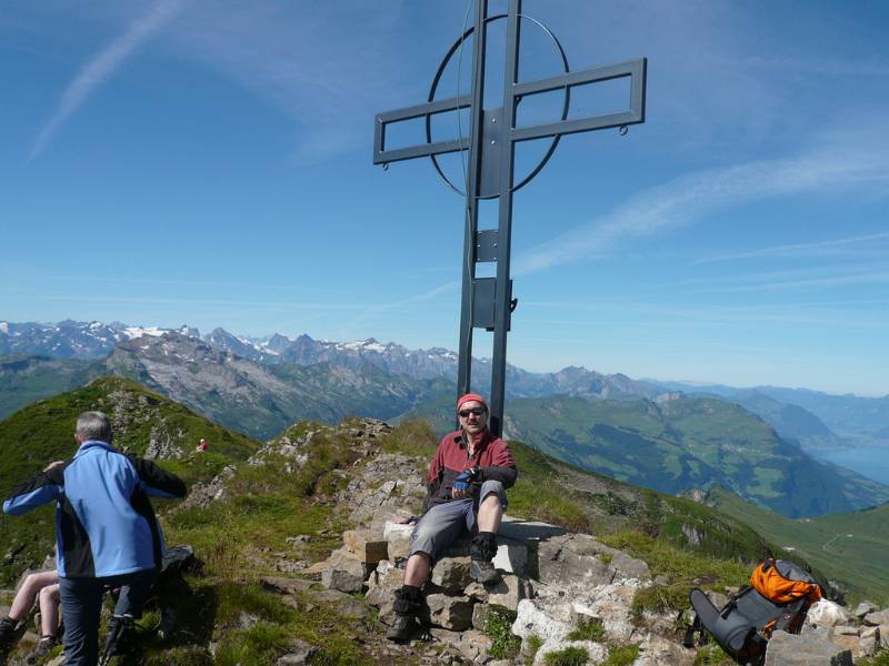 Auf dem Gipfel von Druesberg. Foto von Peter