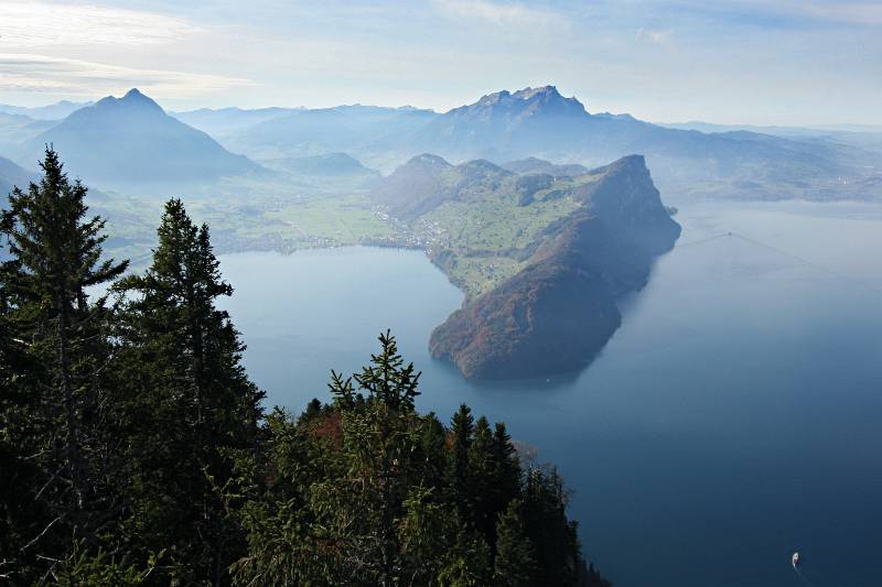 Bürgenstock und Pilatus vom Gipfel aus