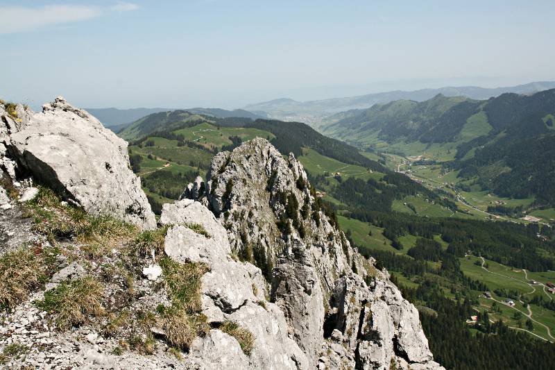 Blick Richtung Einsiedeln von Kl. Mythen aus