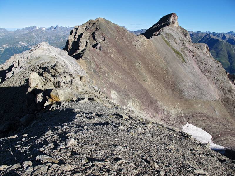 Der Schluss-Weg zum Piz Lischana geht entlang dem Grat