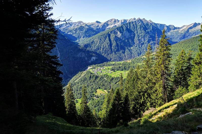 Campo Vallemaggia auf der Terrasse unten