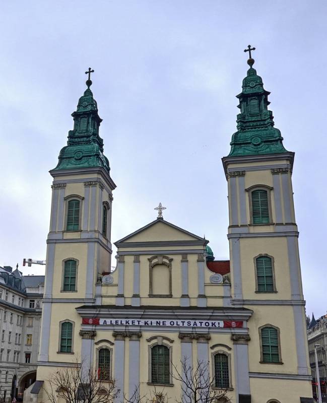 241208-18-reise-nach-budapest-00427_bal