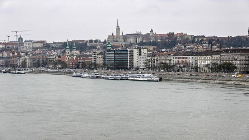 241208-18-reise-nach-budapest-00574_01_bal