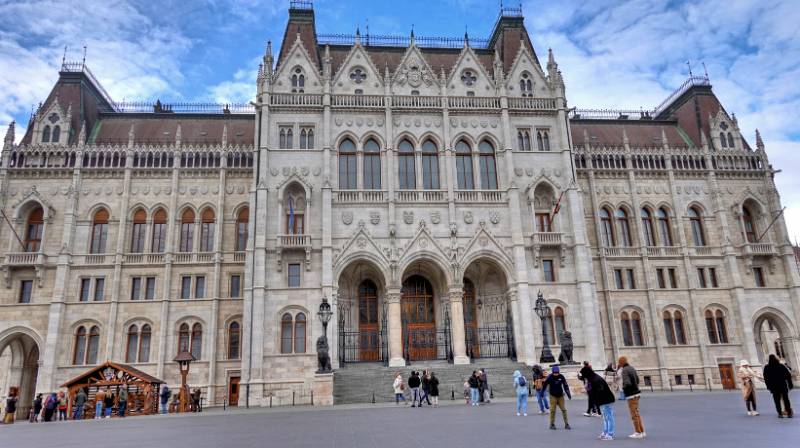 241208-18-reise-nach-budapest-00751_2_3