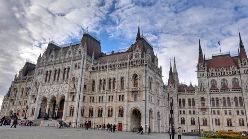 241208-18-reise-nach-budapest-00754_5_6