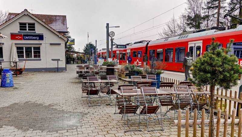 Bis zur Station Uetliberg kann man mit der Bahn kommen