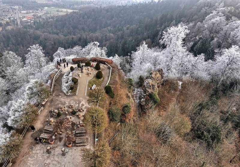 Blick vom Aussichtsturm nach unten